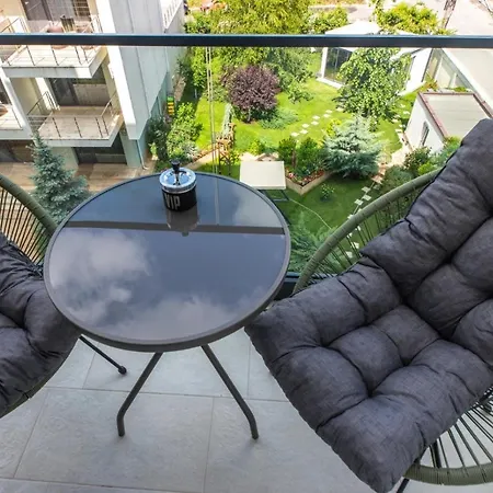 Holidays Vibes Apricity Mamaia Nord דירה